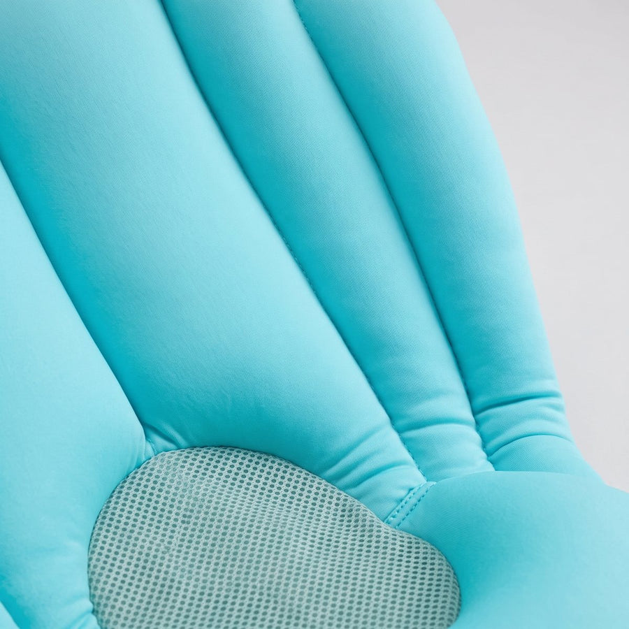 Close-up of the cushioned head rest